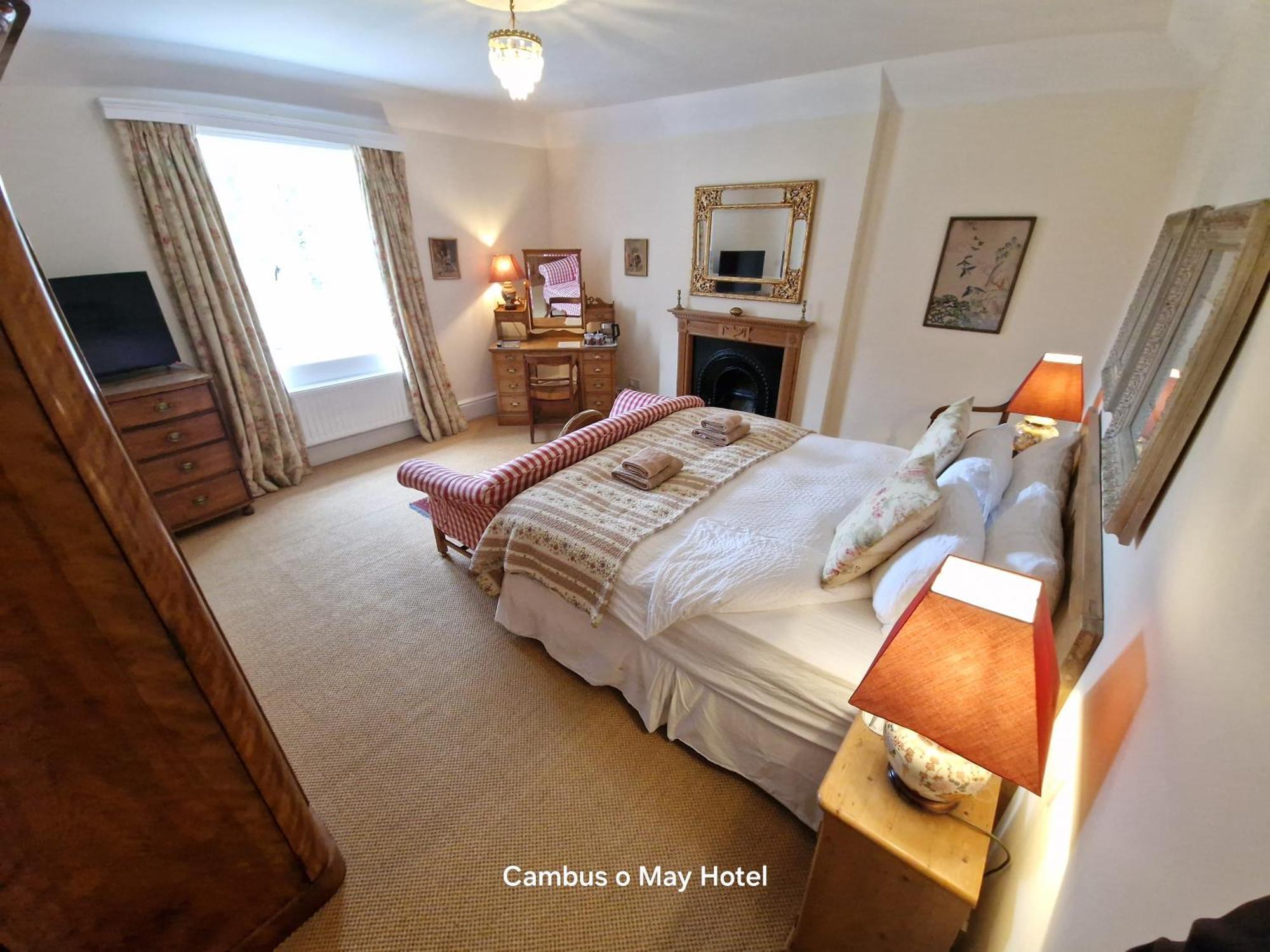 Cambus O' May Hotel Ballater Exterior foto