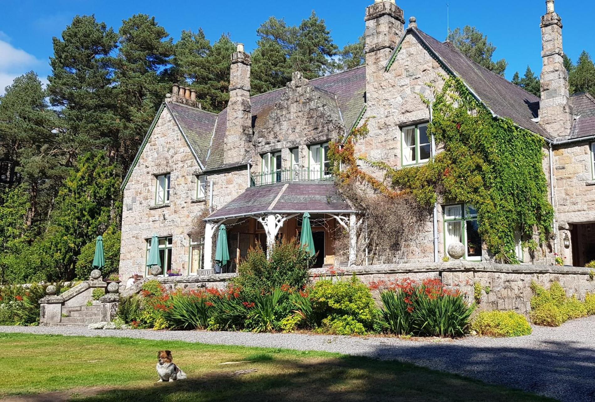 Cambus O' May Hotel Ballater Exterior foto